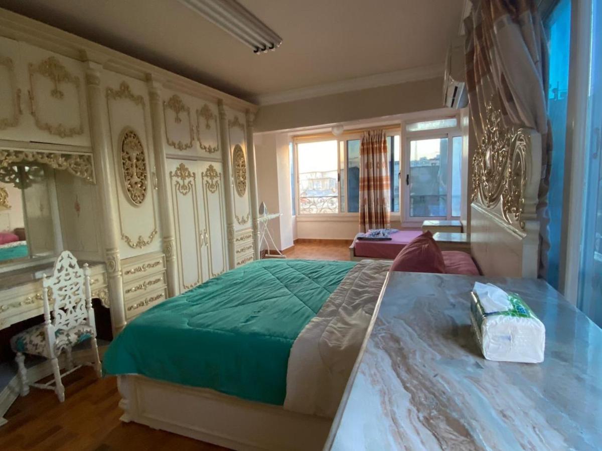 Apartment شقه مطله علي قناة السويس والبحر فيو رائع 702 Port Said