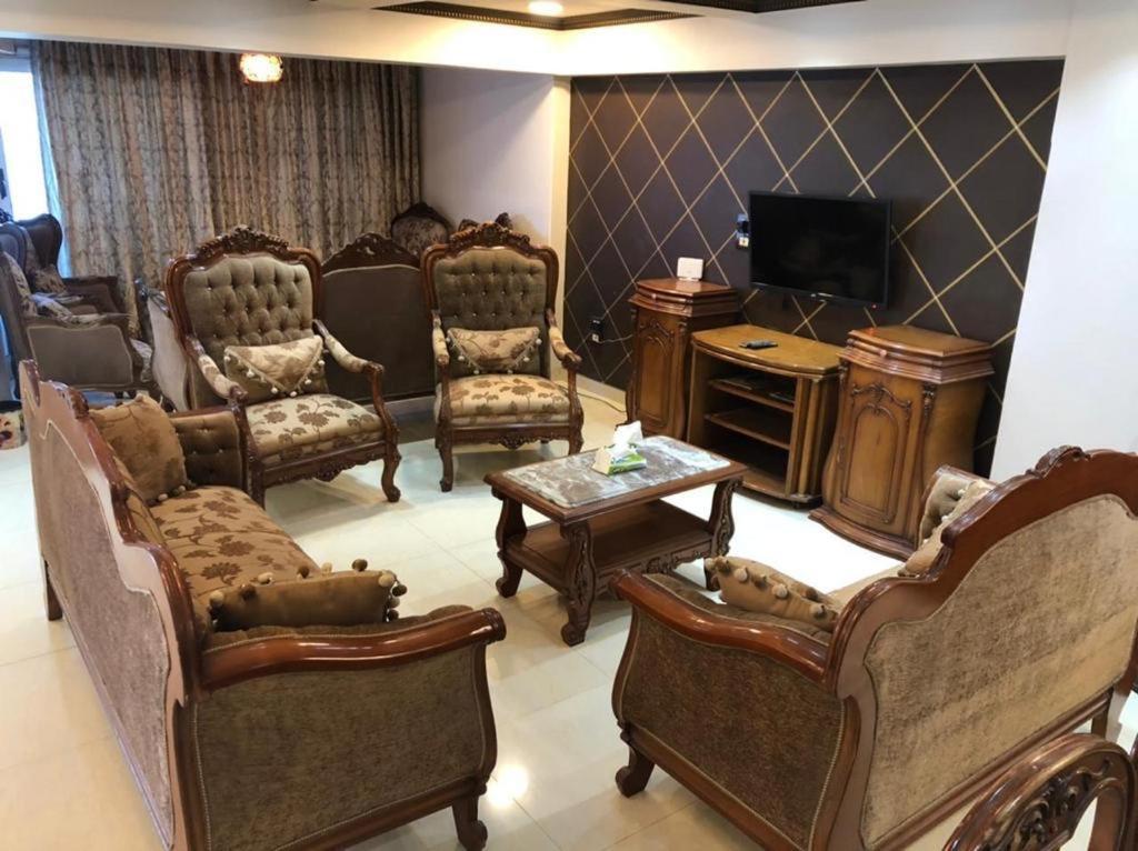 Apartment شقه مطله علي قناة السويس والبحر فيو رائع 702 *